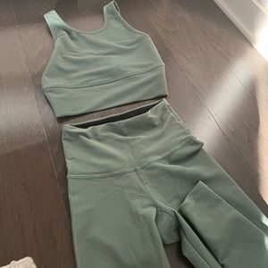 Green Athletic Set